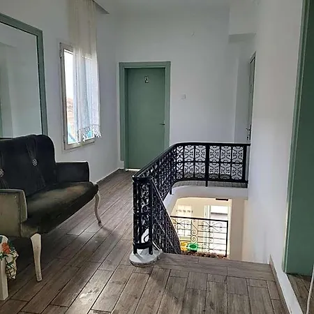 Pansiyon La Butik Ayvalı